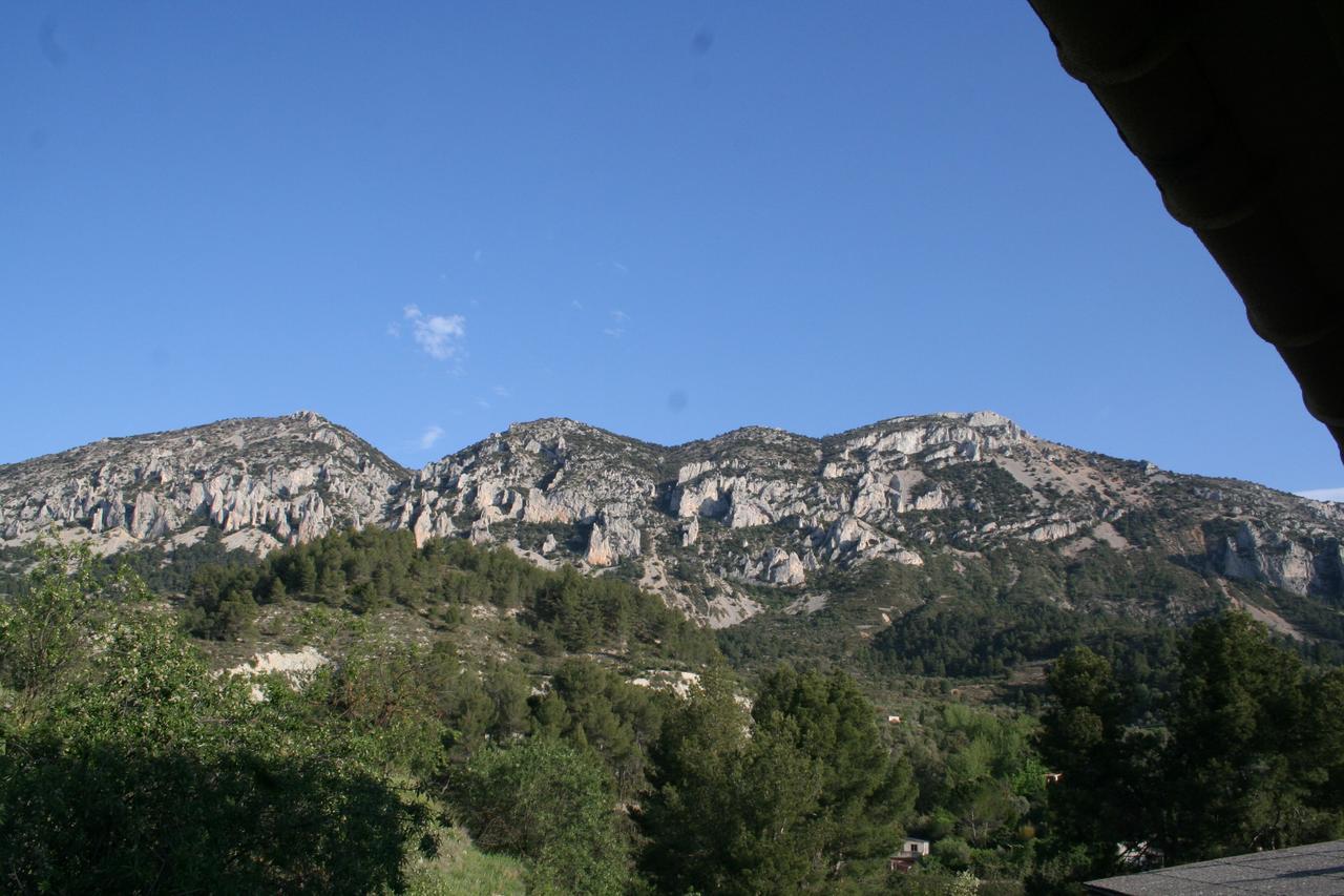 Отель Podiumberg Quatretondeta Экстерьер фото